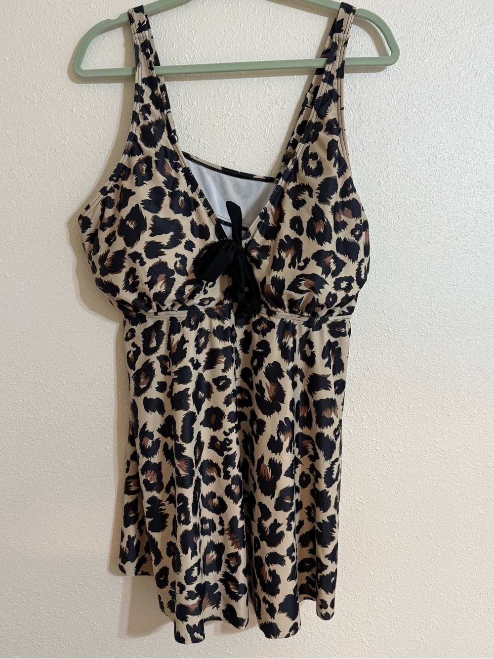 Swimming top cheetah print size 18W